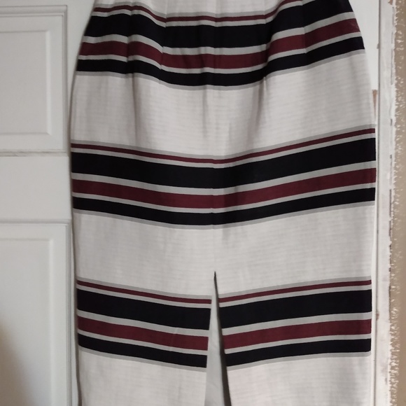 Express Skirt - Picture 5 of 5